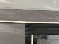 Obelink Capri PVC 300 Taille 9 (851 - 875 Cm) Auvent Caravane 18 Obelink Capri PVC 300 Taille 9 (851 - 875 Cm) Auvent Caravane -Obelink Boutiqe capri pvc material closeup 2 ecommerce 9