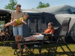 Obelink Queen Luxe 3D Black Chaise Longue 19 Obelink Queen Luxe 3D Black Chaise Longue -Obelink Boutiqe obelink queen 3d luxe stoel voetenbank sfeer ecommerce