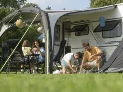 Obelink Sunroof 400 Easy Air CoolDark Solette Caravane 17 Obelink Sunroof 400 Easy Air CoolDark Solette Caravane -Obelink Boutiqe obelink sunroof sfeer 4 ecommerce 3